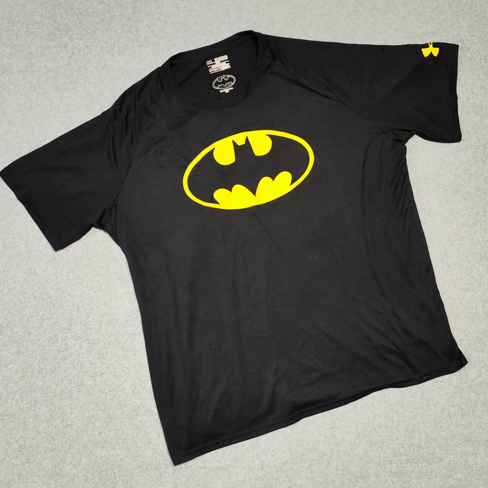 Under Armour Batman Shirt Mens 2XL Black Alter Ego Heat Gear Loose Fit Stretch gallery