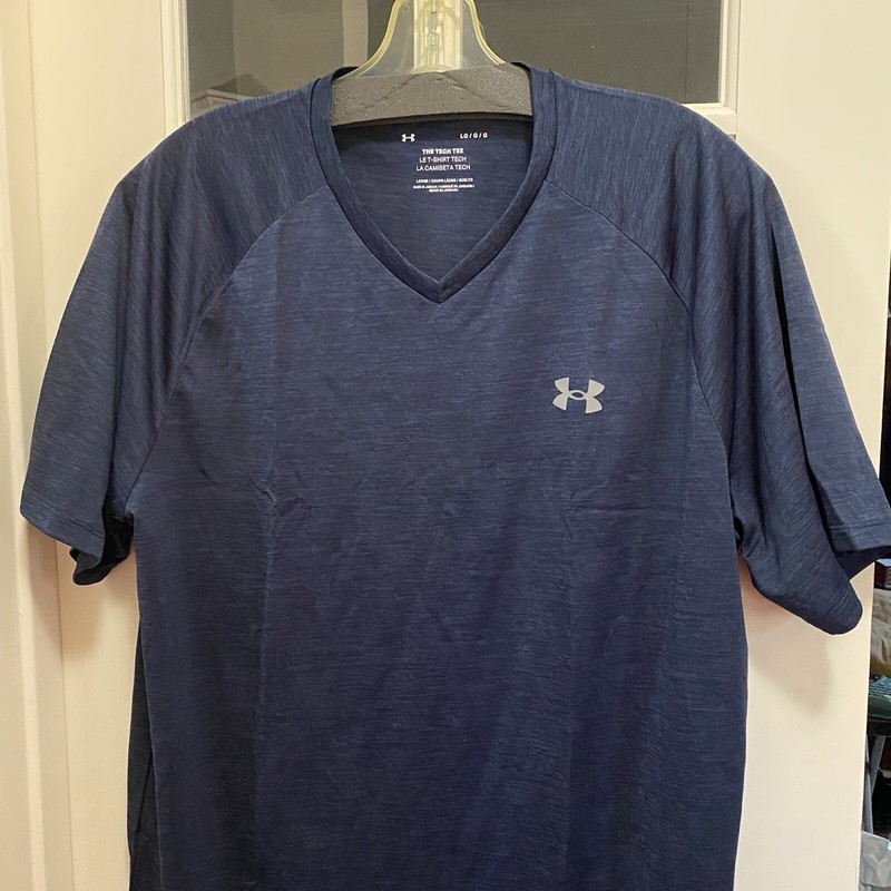 Under Armour dark blue shirt sz Large sportswear unisex worn once loose fit Gym gallery