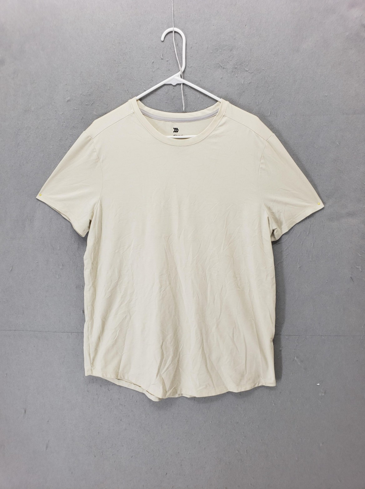 All In Motion Shirt Mens Large Cream Stretch Lightweight Short Sleeve Activewear gallery