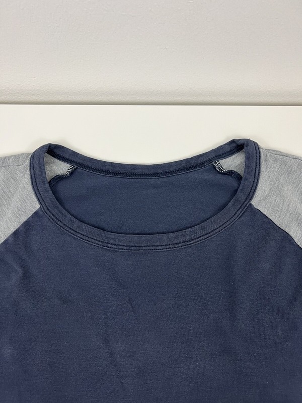 Lululemon Bodhi Long Sleeve Shirt Mens Size L Nautical Navy Heathered Gray USED gallery