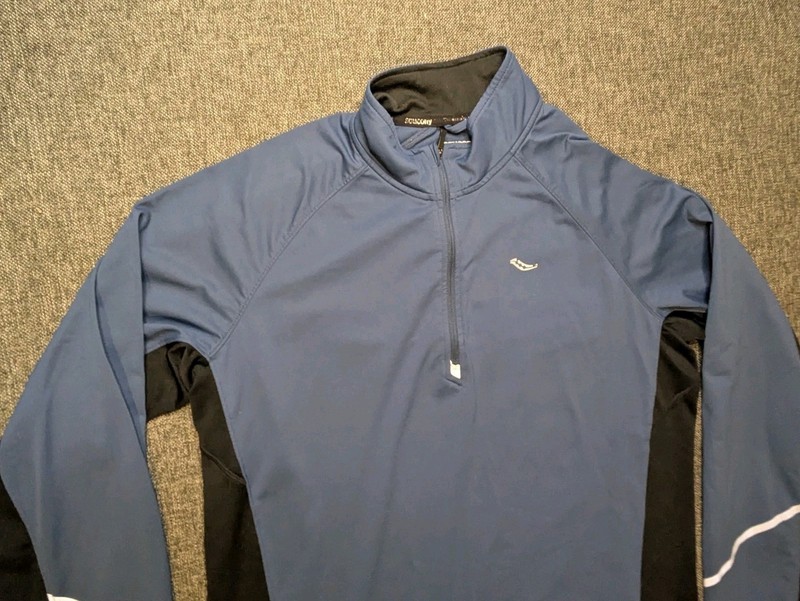 Saucony Run Shield Flexshield Long Sleeve Quarter Zip Shirt Athletic Men Medium gallery