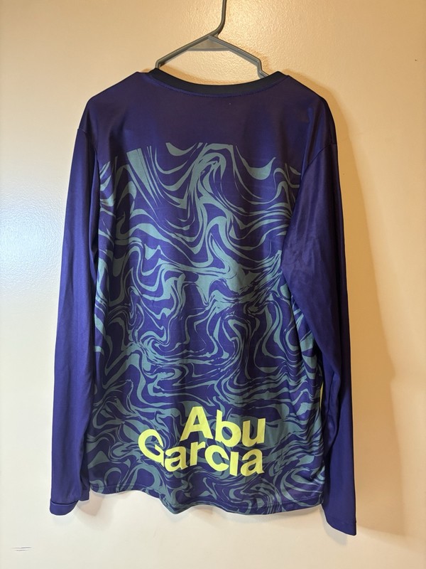 *NEW* MENS ABU GARCIA L/S MOISTURE WICKING BASE LAYER FISHING SHIRT ~ XL gallery