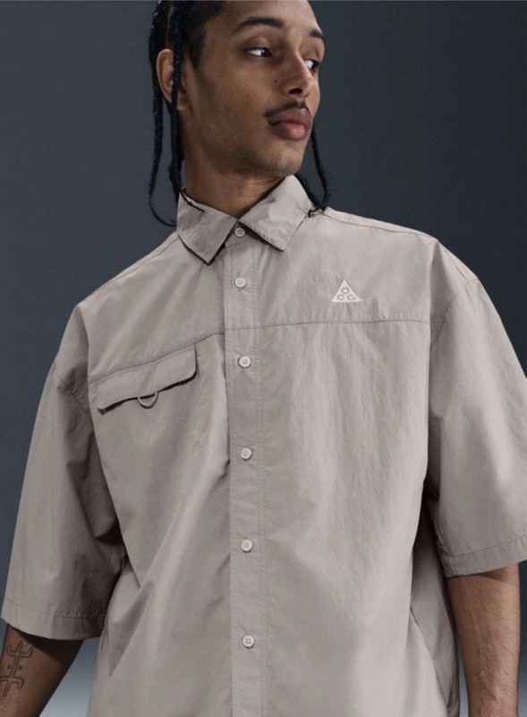 Nike ACG Orb Weaver UV Repel Short Sleeve Shirt Mens Size XL New HJ2883-009 gallery