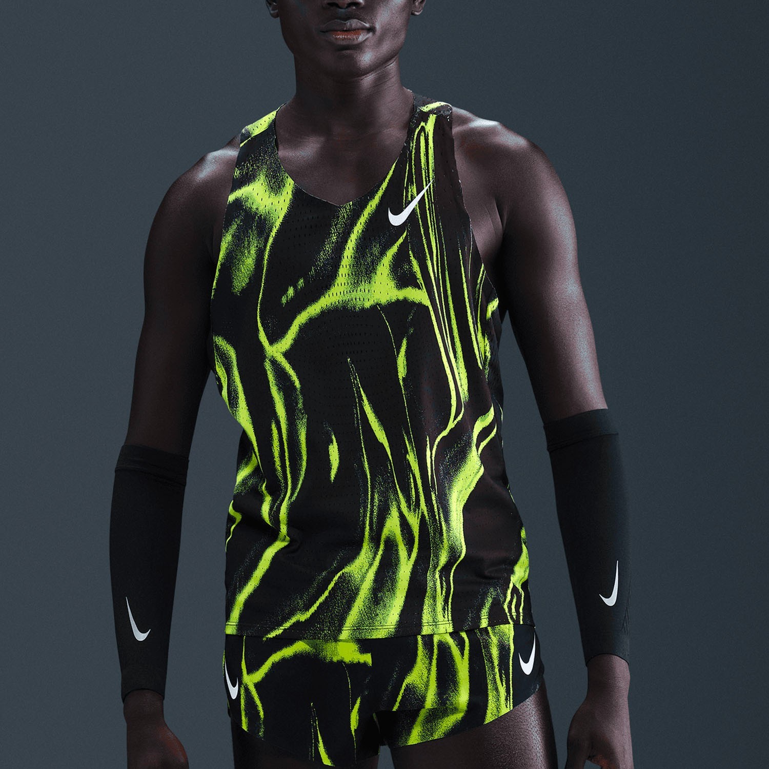 Nike Dri-Fit ADV AeroSwift Men's Running Vest Tank Top Size M,2XL gallery