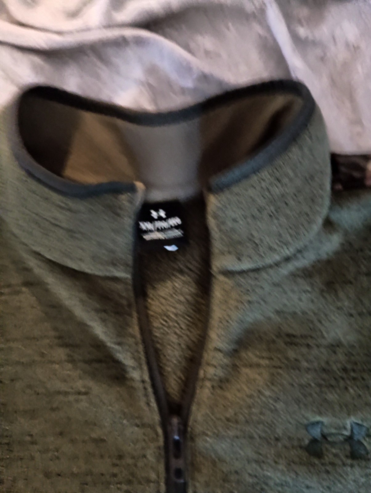 Under Armour Specialist Camo Sweater Pullover Mens 2XL Green Zip V-Neck Knit UA gallery