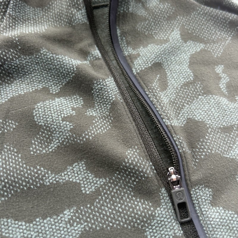 Lululemon Surge Warm 1/2 Zip Pullover Mens Large Camo Heritage Olive Sage gallery