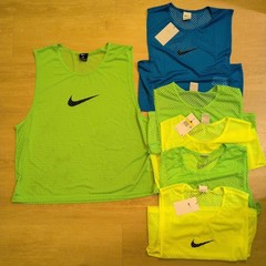 Nike Adult 5 Small / 1 Large Unisex Training Bibs Mesh Soccer Pinnies Neon