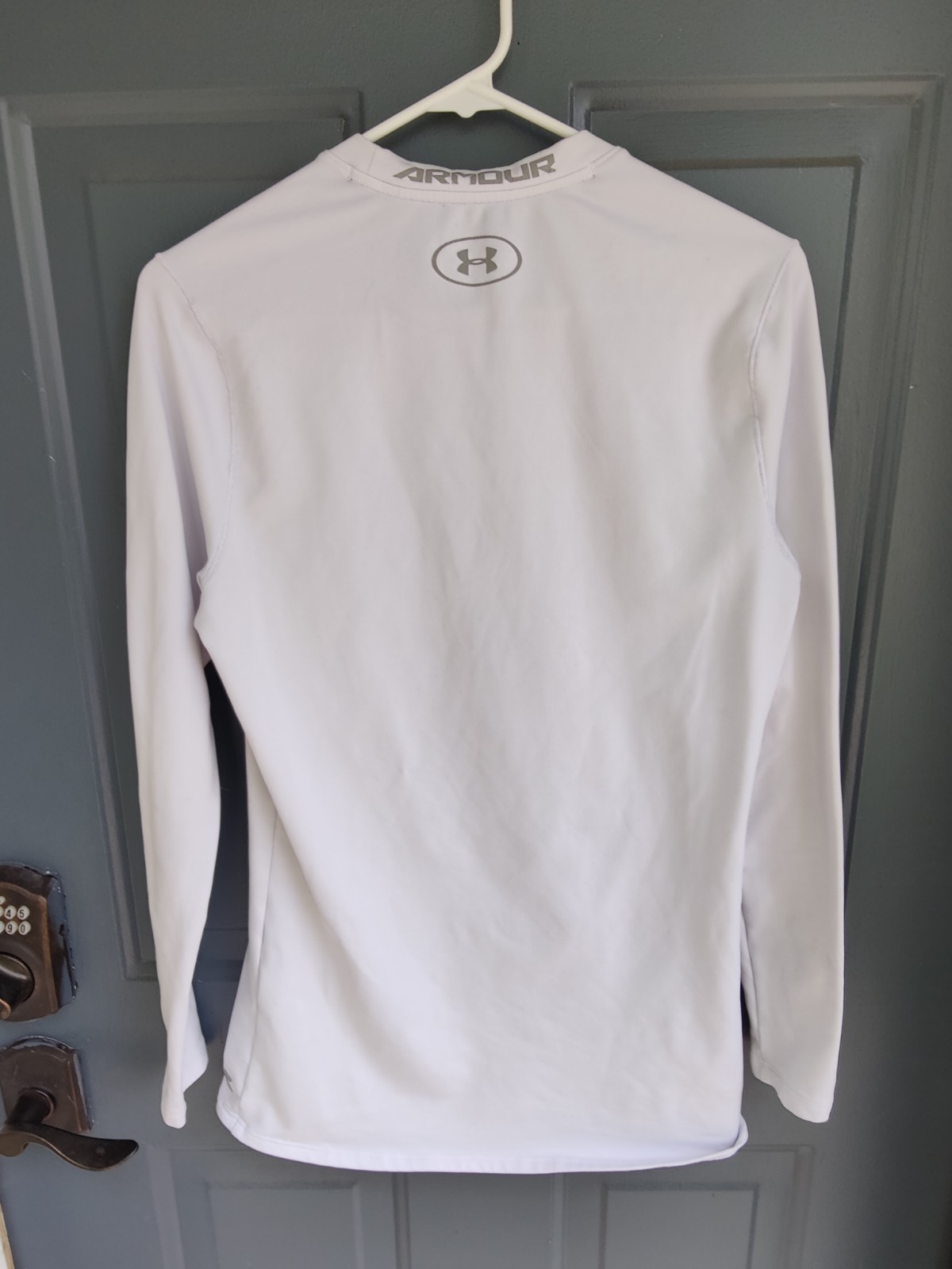 Under Armour ColdGear Men's Fitted White Long Sleeve Crew Neck T-Shirt S gallery