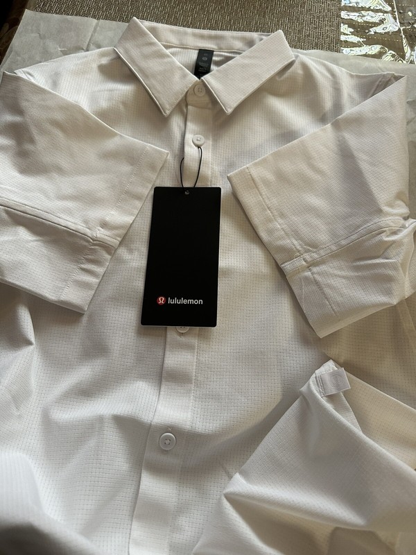 Lululemon Airing Easy Short Sleeve Shirt Mens Size" XS BRWT gallery