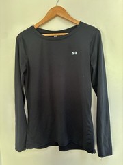 Under Armour HeatGear Men’s Solid Black Fitted Polyester Long Sleeve Shirt Small