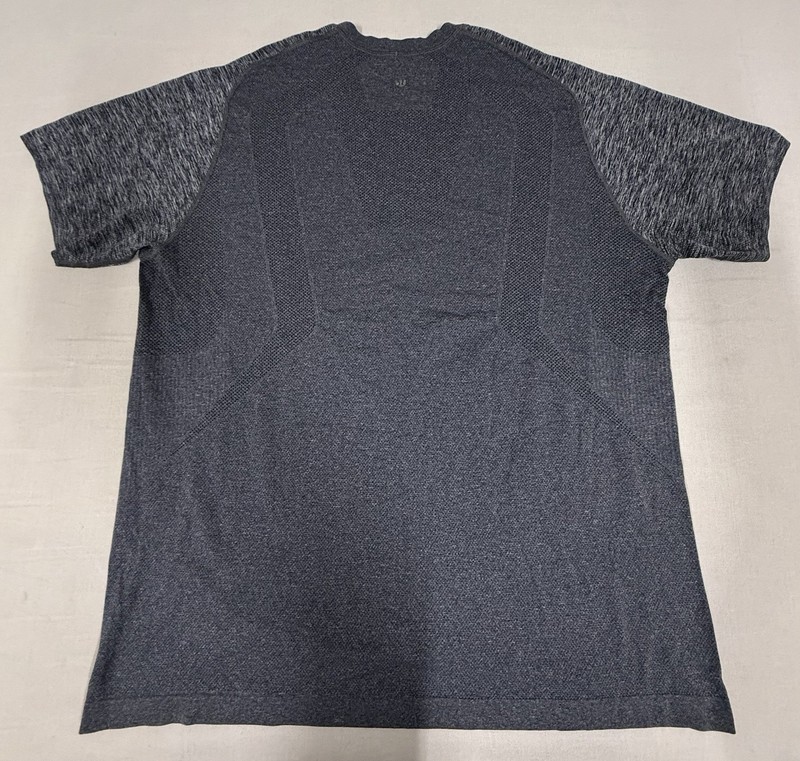 Lululemon Metal Vent Tech Shirt Men XL T-Shirt Stretch Your Head Performance 157 gallery