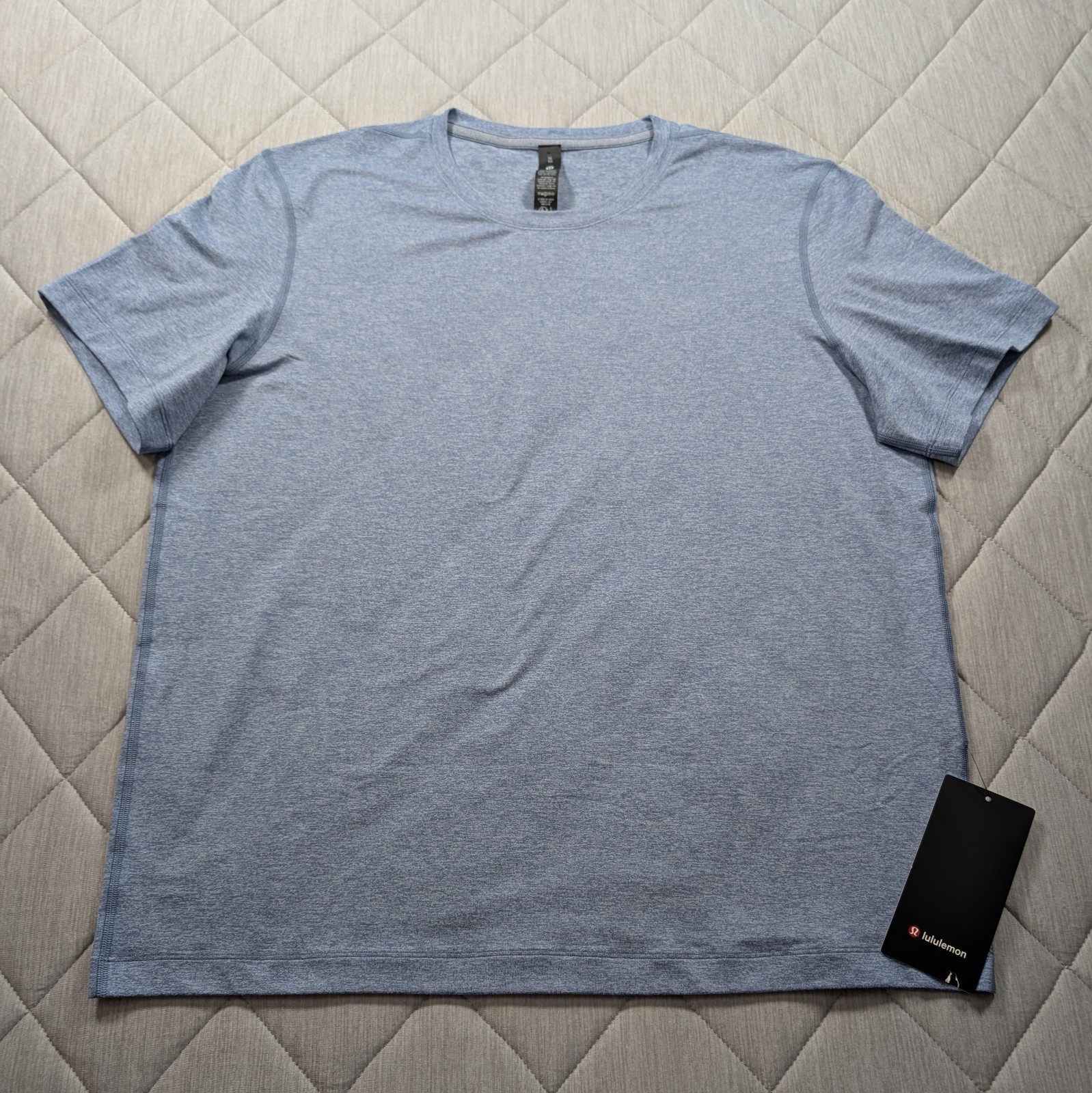 Lululemon Men’s Soft Jersey Short Sleeve T-Shirt Shirt Blue Heather Size XL gallery