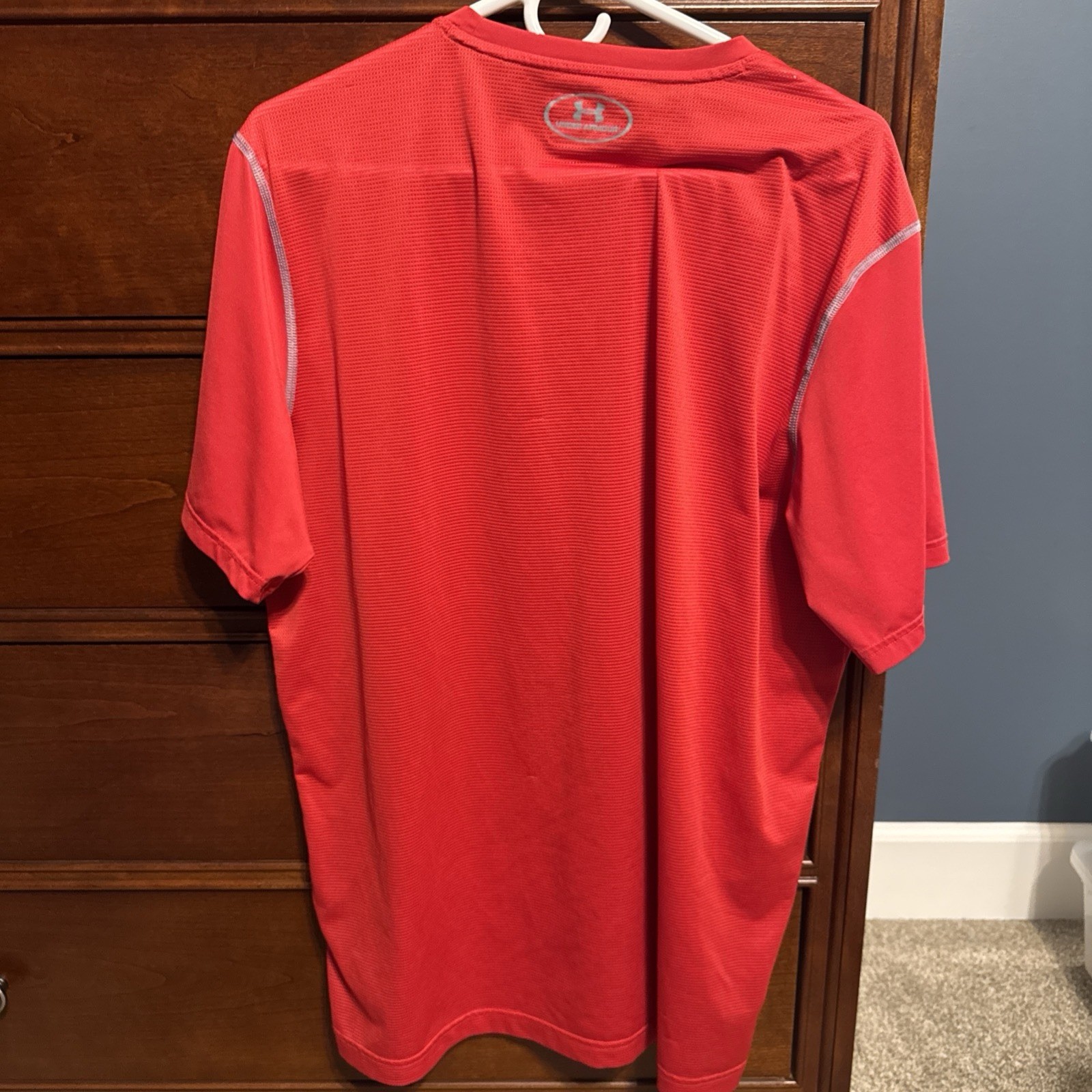Under Armour Fitted Heatgear Red Short Sleeve T-Shirt Mens Sz XL gallery