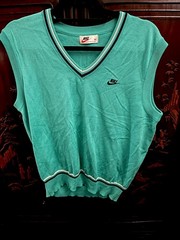 Nike Pullover Sport Vest Large