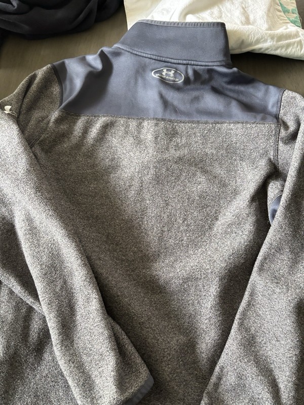 Under Armor 3/4 Zip Pullover Size Small Gray and Blue EUC gallery