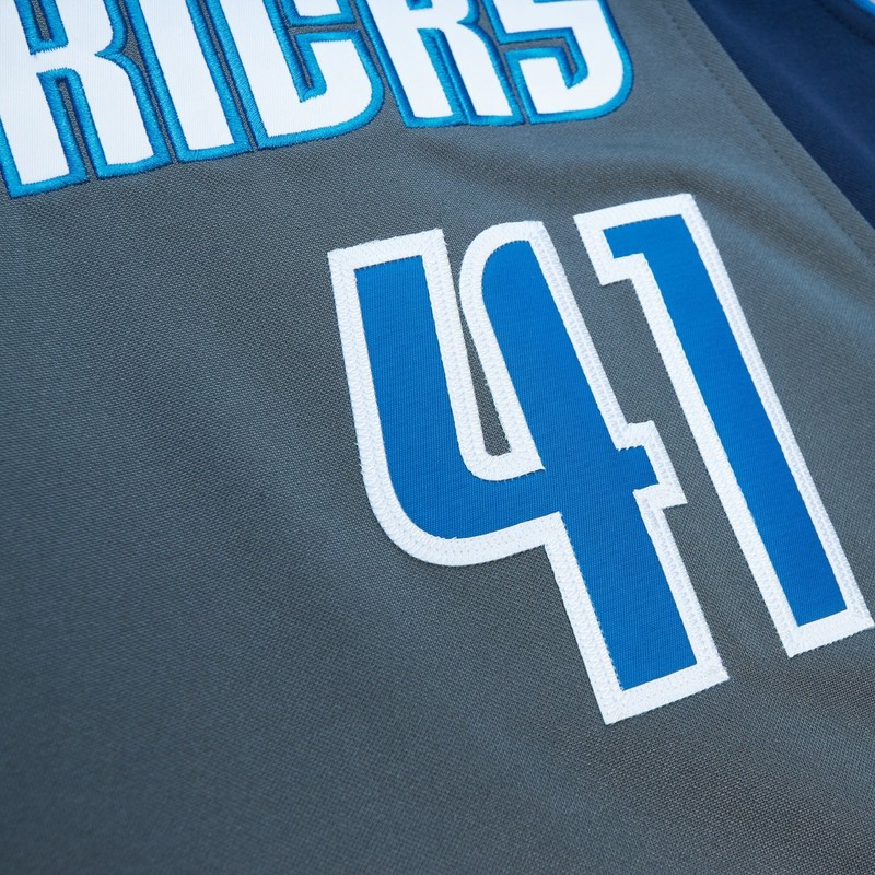 MENS MITCHELL & NESS ALTERNATE JERSEY MAVERICKS 2003 DIRK NOWITZKI gallery