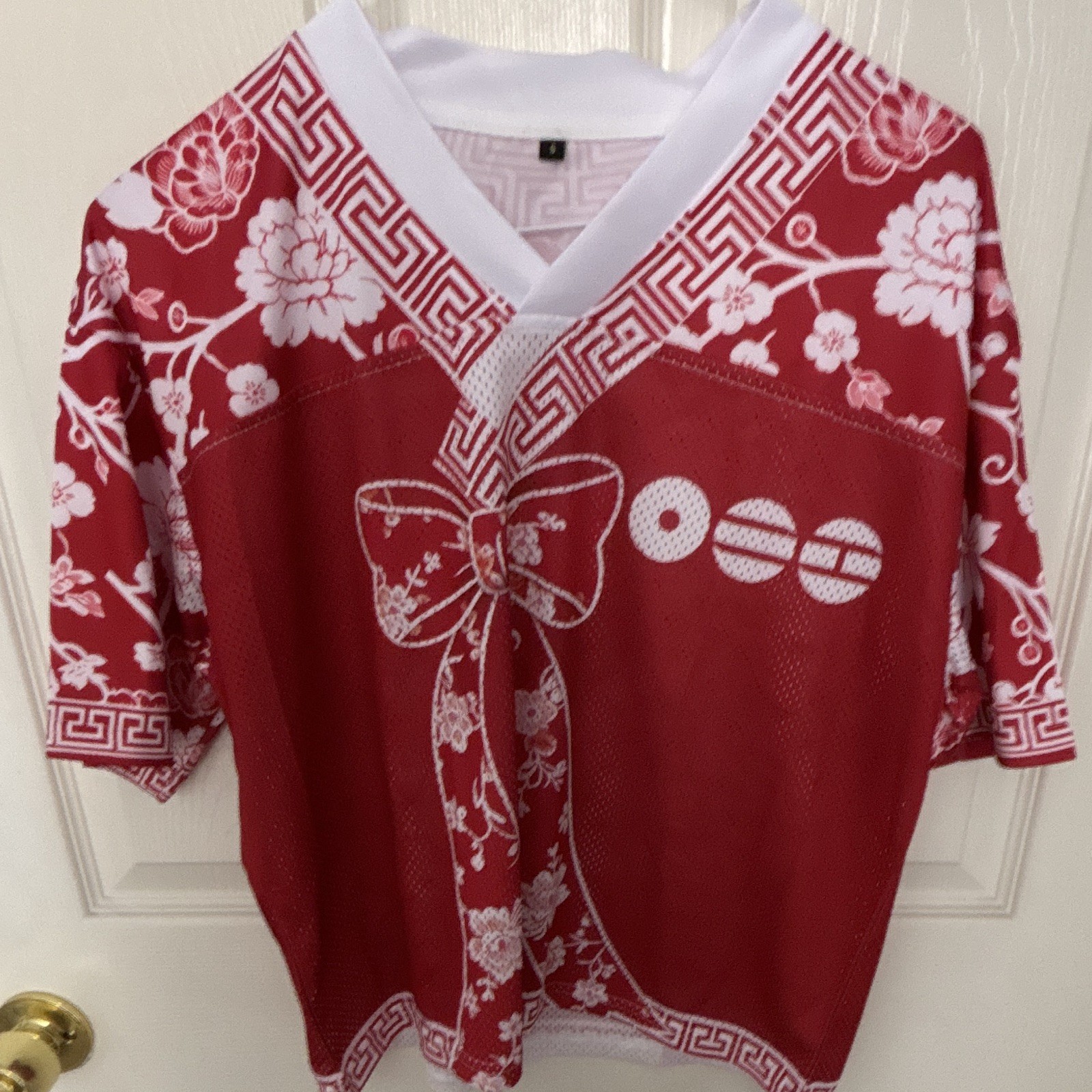 Women’s BTS Arirang Short Sleeve Never Used Breathable Jersey Top S gallery