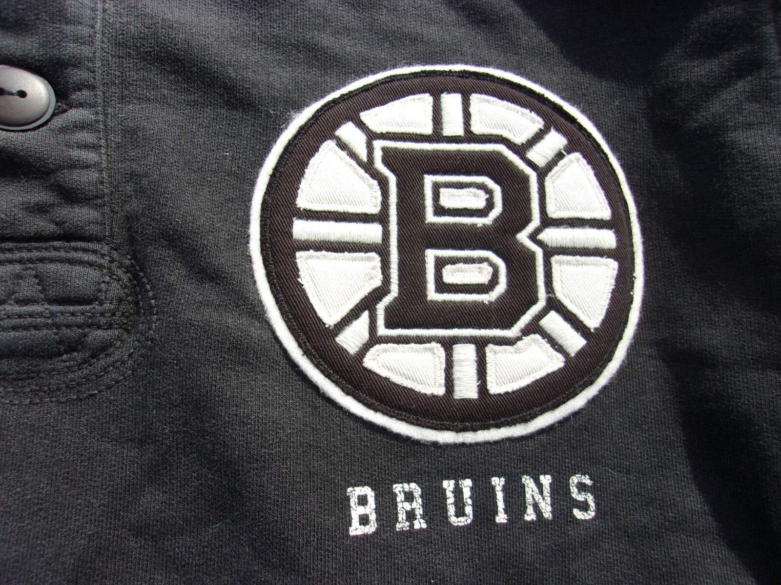NWT 47, top buttoned pullover, men's L, black, Bruins, 100% cotton gallery
