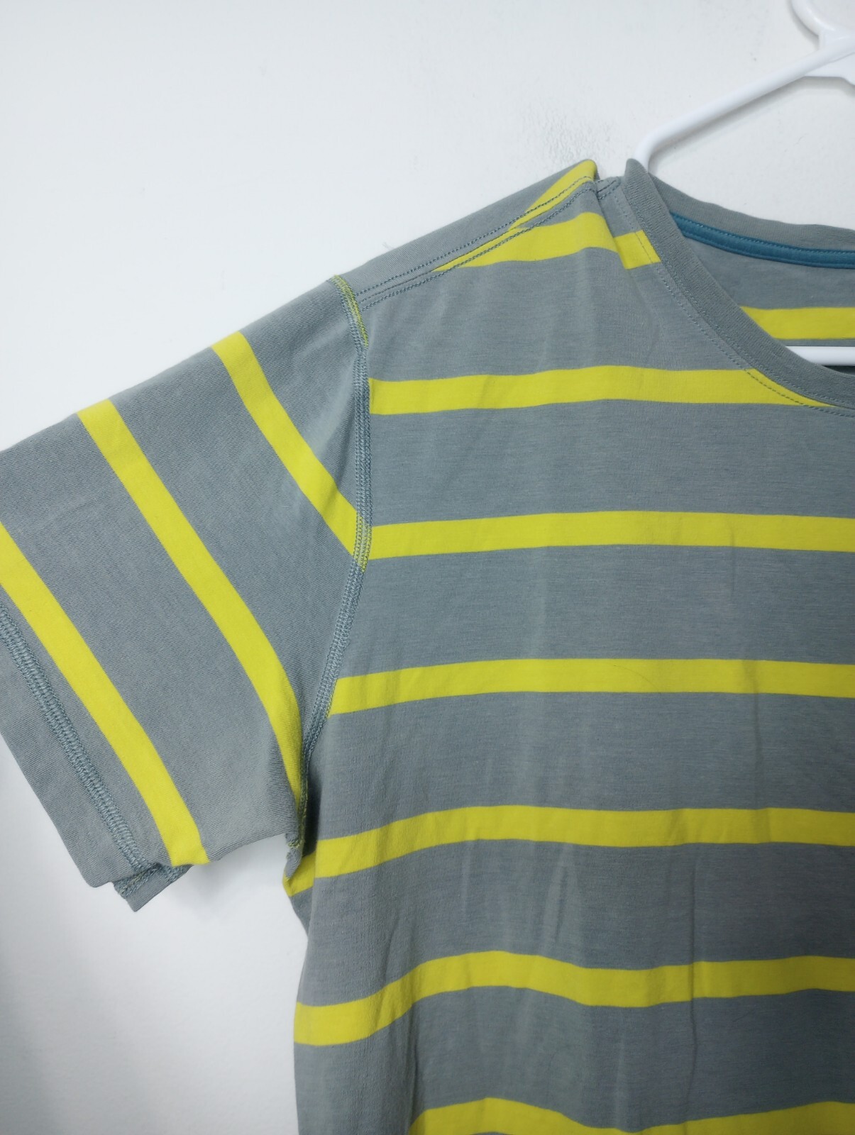 Lululemon 5 Year Basic Tee Grey Yellow Stripe Large gallery