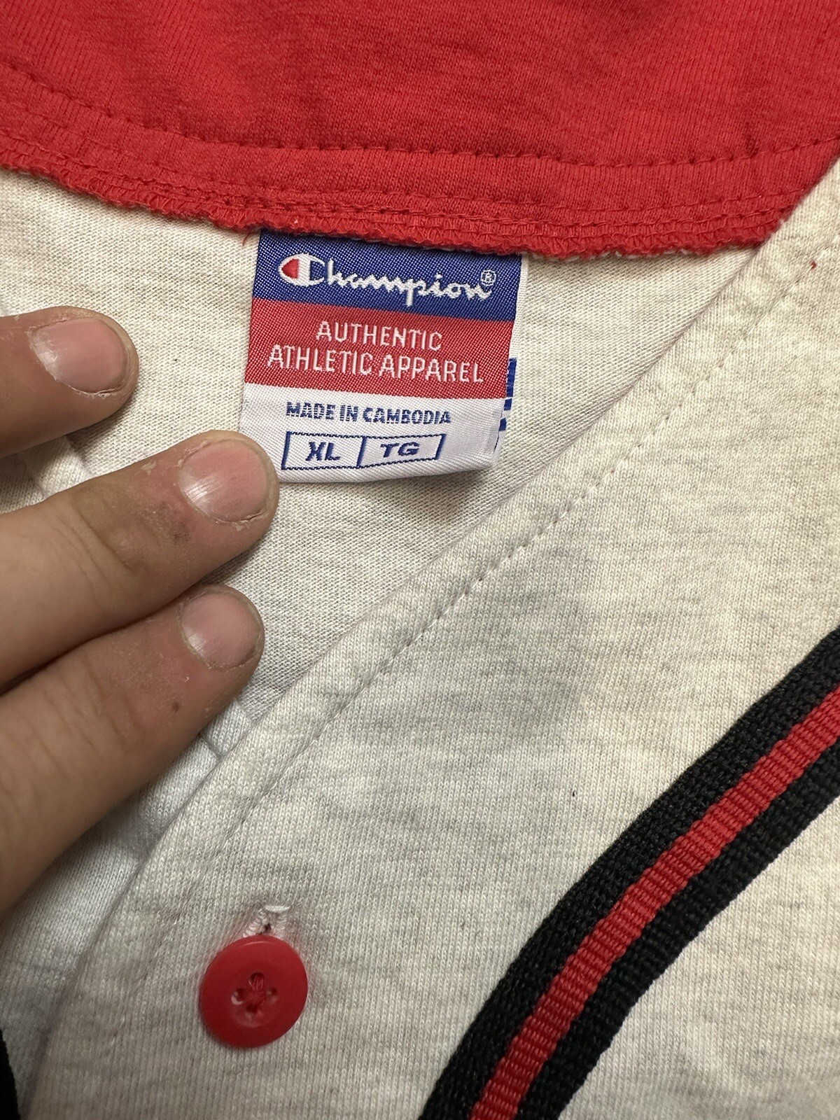 Vintage Wells Fargo Champion Men’s Baseball Jersey Size XL gallery