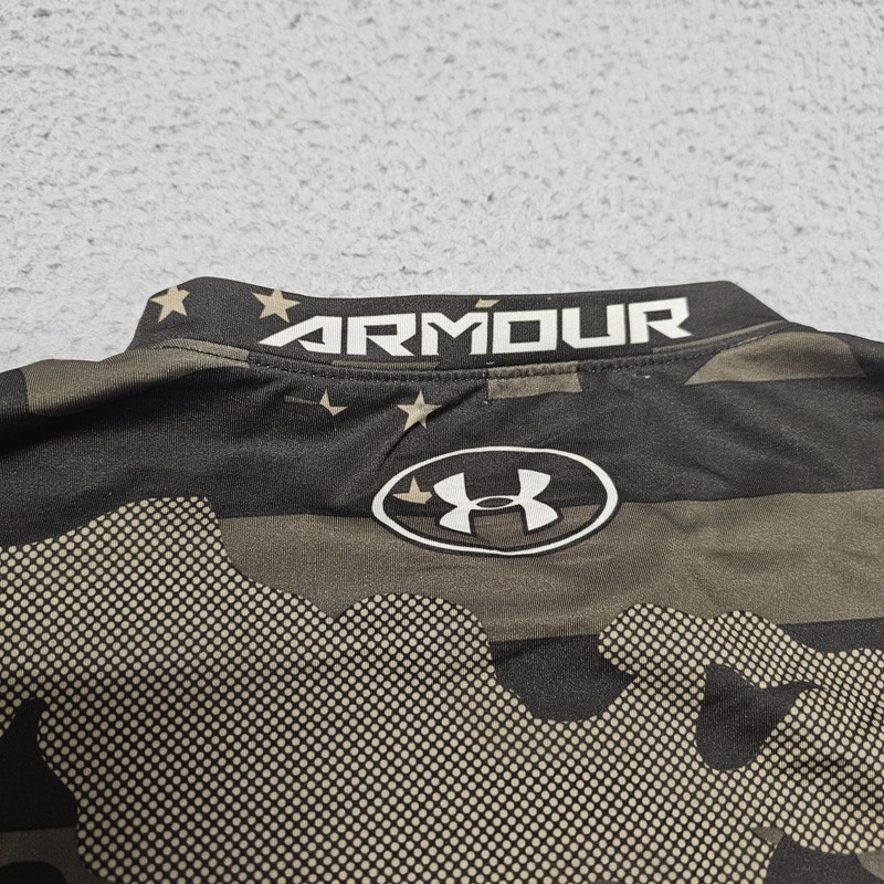 Under Armour Freedom Camo Compression Shirt Mens XL Heat Gear Athletic Fit gallery