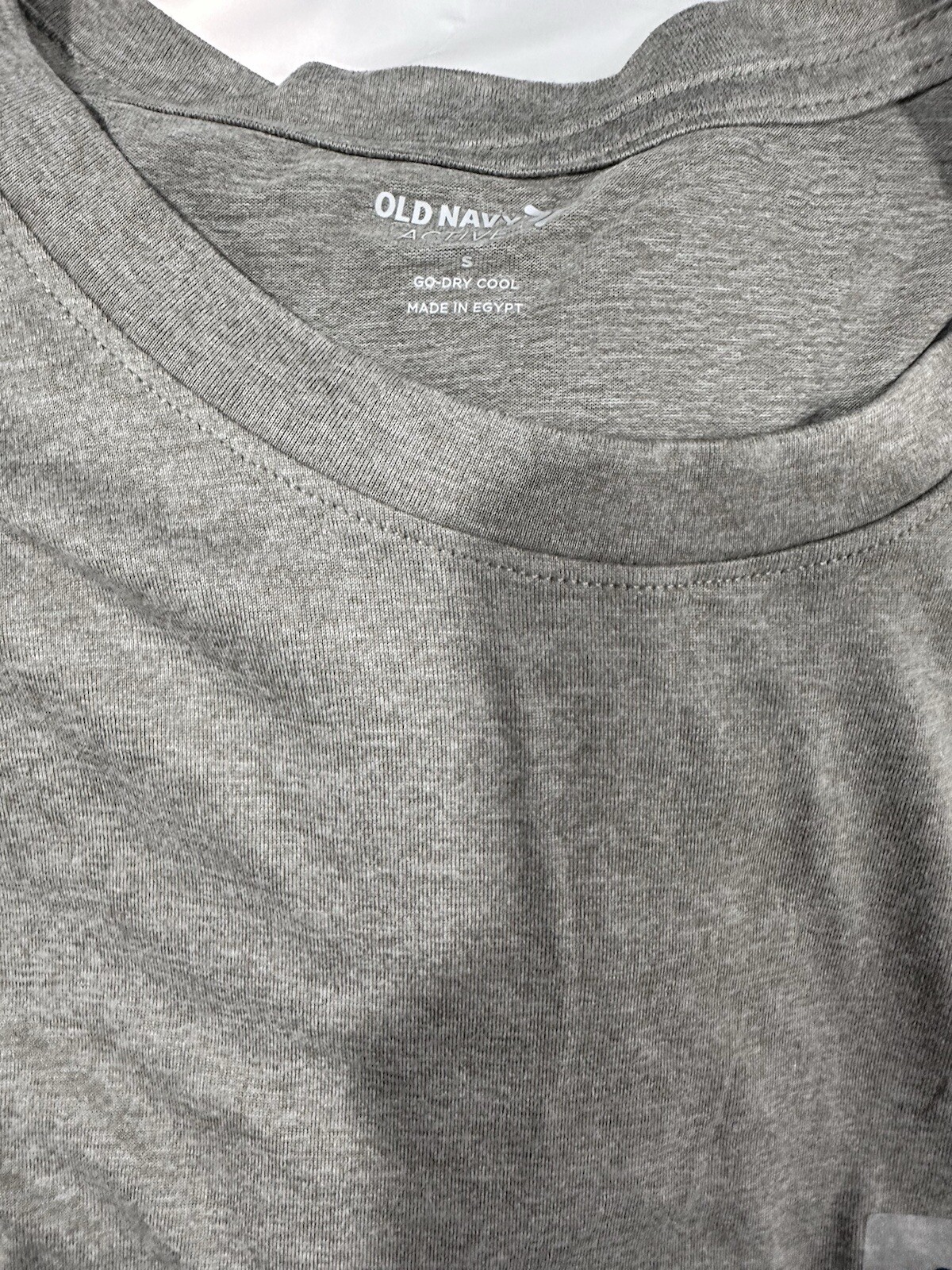 Old Navy Active Go-Dry T-Shirt Men's Small gallery