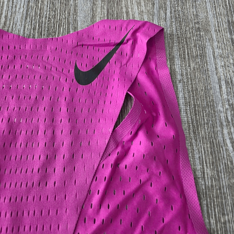 Nike Aeroswift Dri-Fit ADV Running Singlet Tank Top Hot Fuchsia S New FN4231-518 gallery