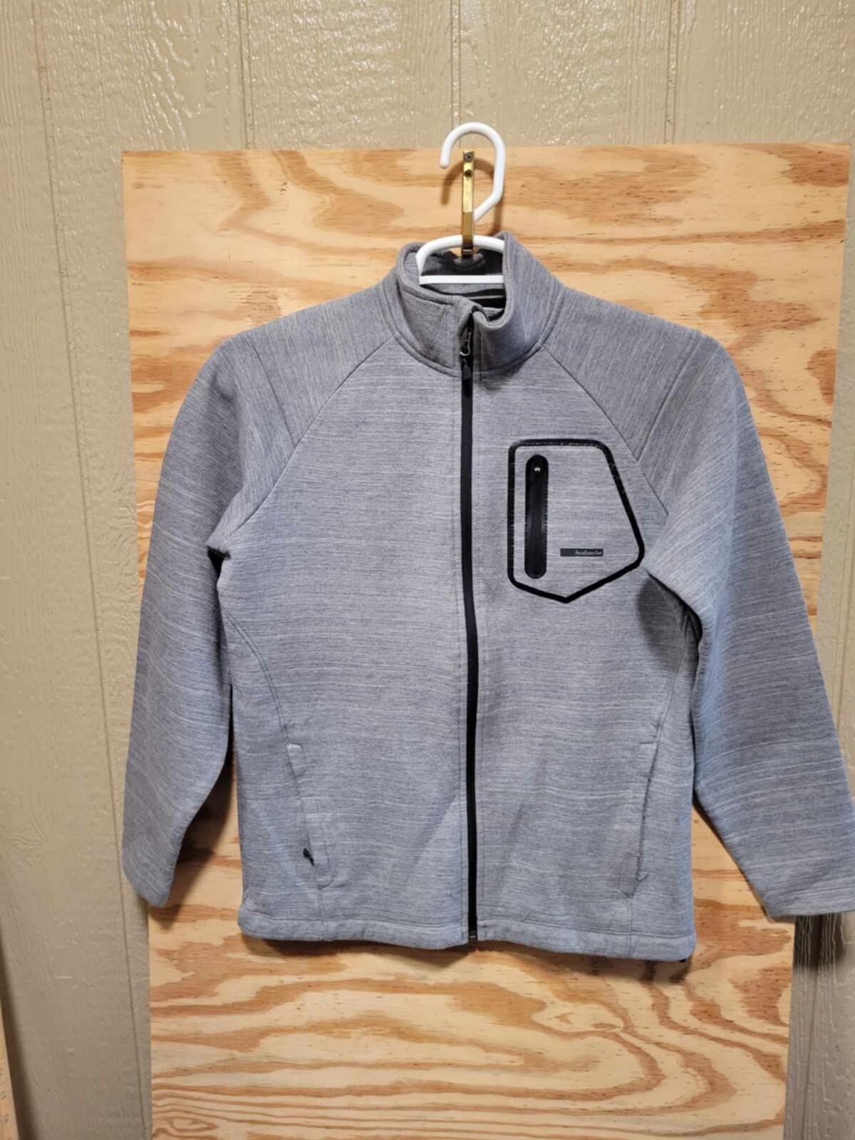 Avalanche Men's Activewear Top Size Small Gray Collar Quarter Zip Pockets gallery