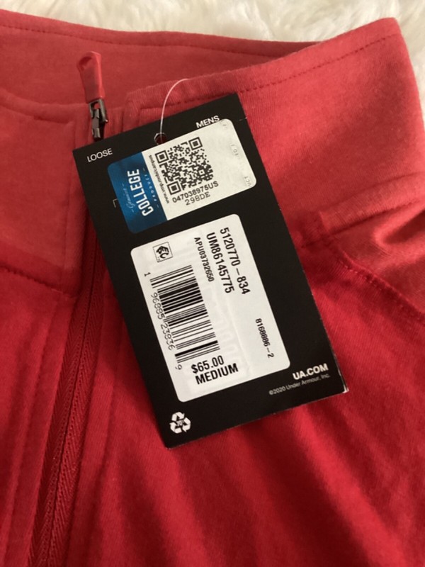 UNDER ARMOUR loose All Day Lightweight Wisconsin Collegiate ¼ Zip 5120770 $65 gallery