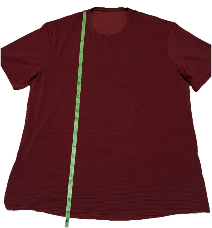 Lululemon Mens Size XL Runway SS Caliente T-Shirt Short Sleeve Burgundy gallery