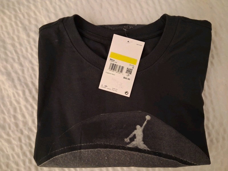 Jordan Diamond 45 Greatest Baseball Player Ever NWT Size Small If2950-045 gallery
