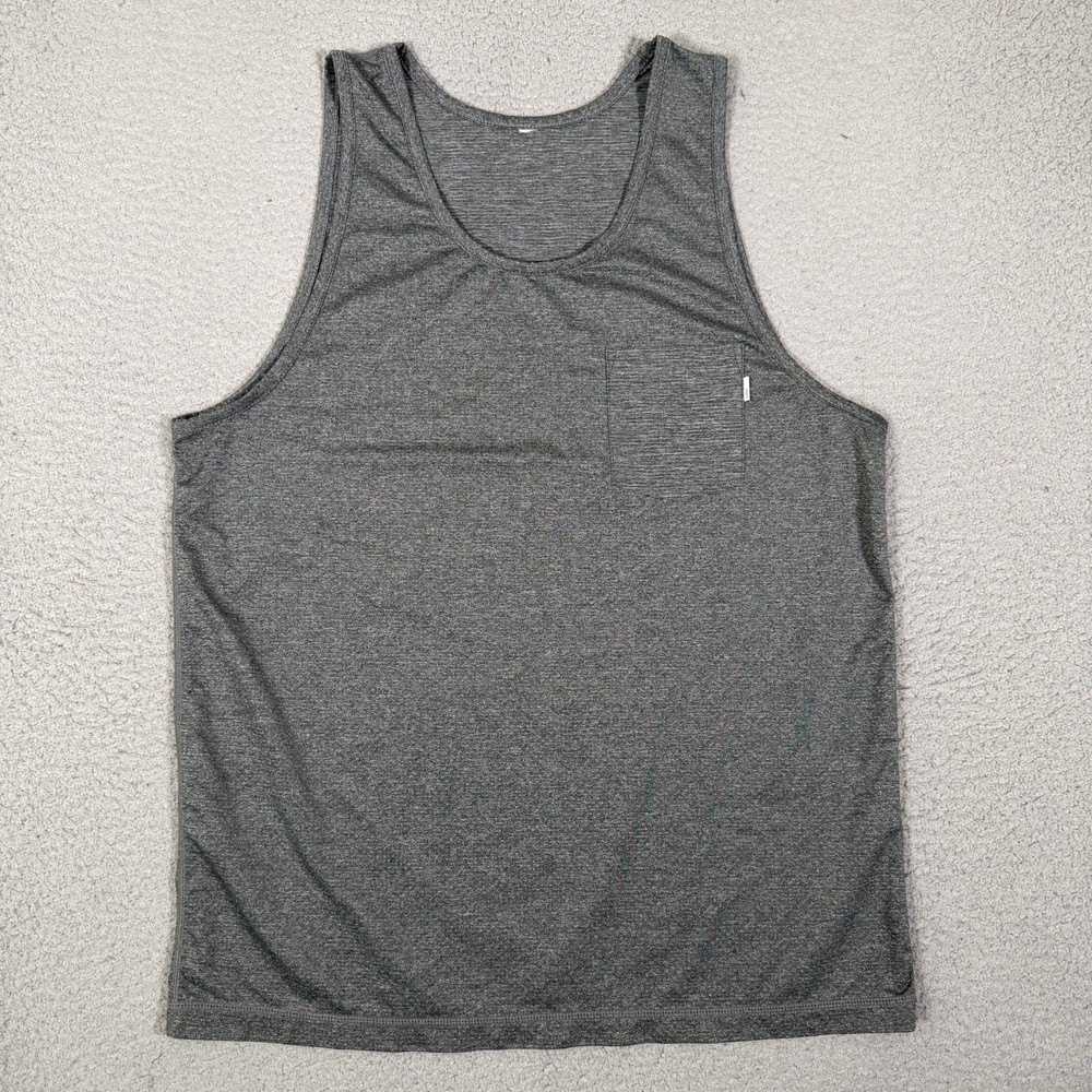 Vuori Shirt Mens Medium Gray Tradewind Performance Stretch Gym Workout Crossfit