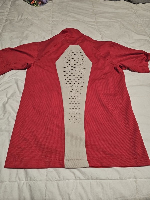 Nike Fit Dry 1/4 Zip Peformance Shirt Size Men's Medium gallery