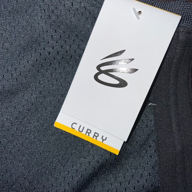 Under Armour Curry Replica Tank Top Black Men's Large 1390350-001 NWT gallery