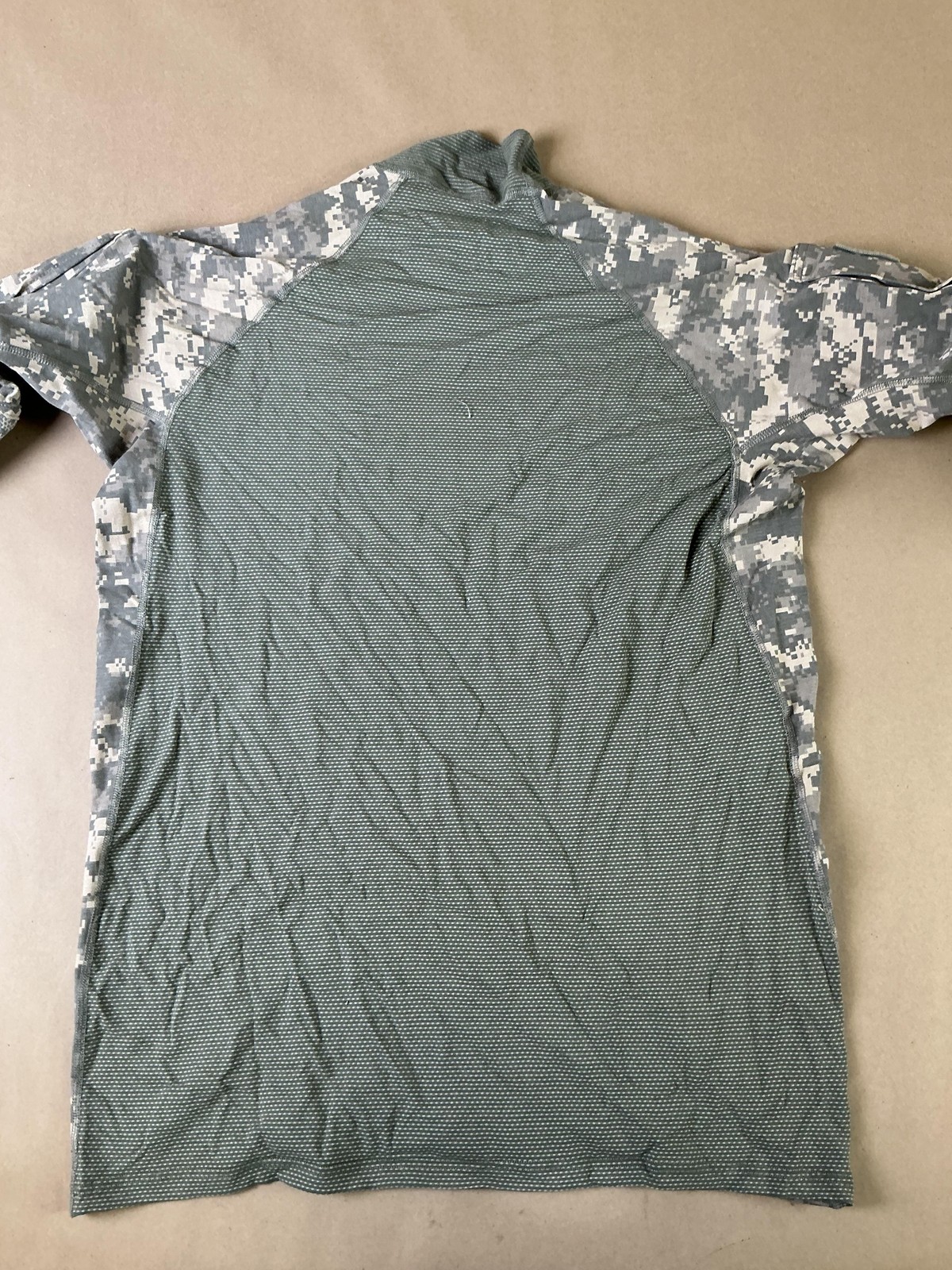 US Army Combat Shirt Mens 2XL Green Digital Camo Massif Long Sleeve Mock Neck gallery