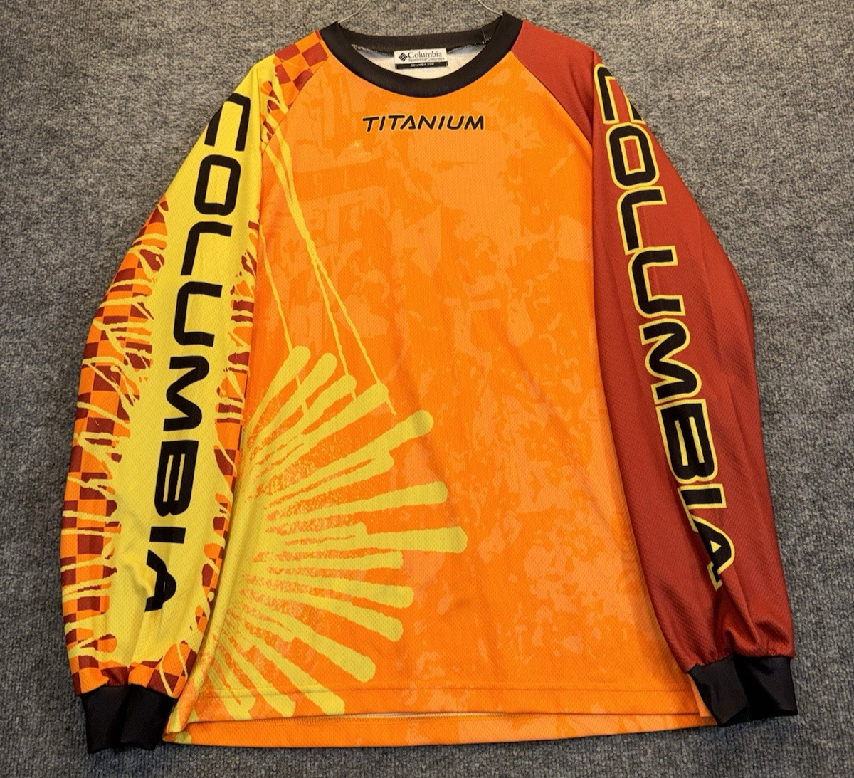Columbia Titanium Men’s Size Medium Orange Yellow Long Sleeve Fishing Jersey gallery