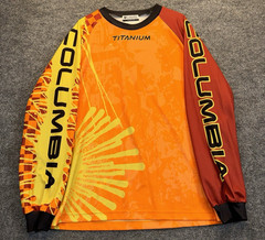 Columbia Titanium Men’s Size Medium Orange Yellow Long Sleeve Fishing Jersey