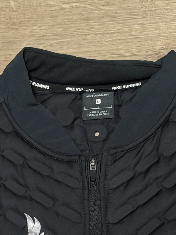 Size Large Nike Oregon Project Aeroloft Vest Black Very Rare Worn Once Pro Elite gallery