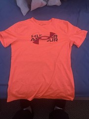 Under Armour Men’s Short Sleeve Athletic T-Shirt size YXL/JTG/EG