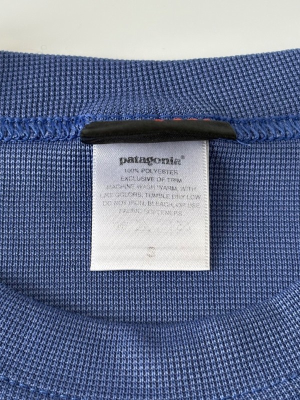 DDP Vintage Patagonia Capilene Silkweight T-Shirt Blue Base Layer Made in France gallery