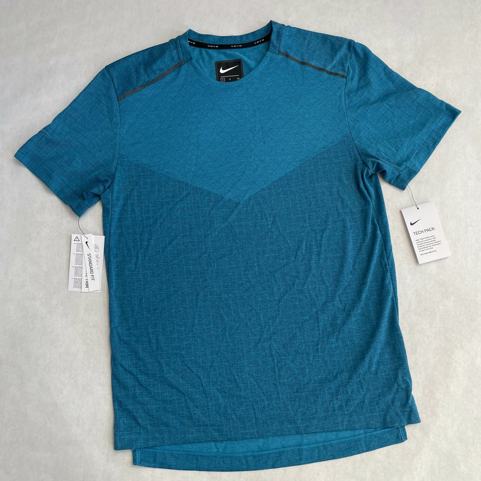NWT Men's Nike Tech Pack Running Shirt Top Thunderstorm Blue AQ6375-418 SMALL gallery