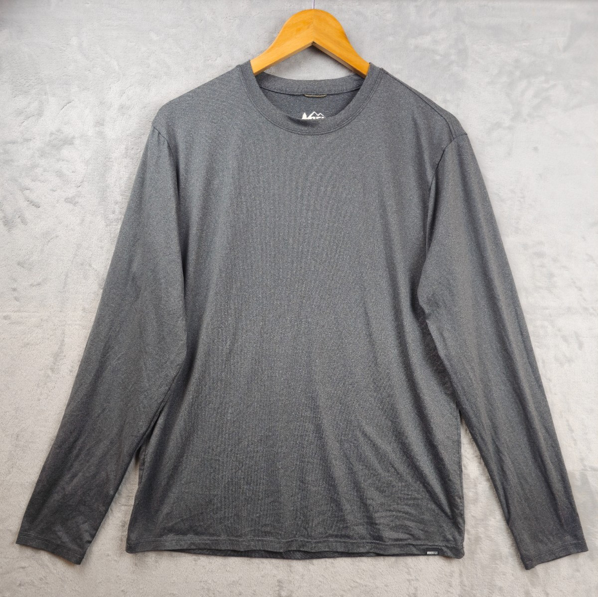REI CO-OP Base Layer Shirt Mens Medium Gray Long Sleeve Performance Lightweight gallery