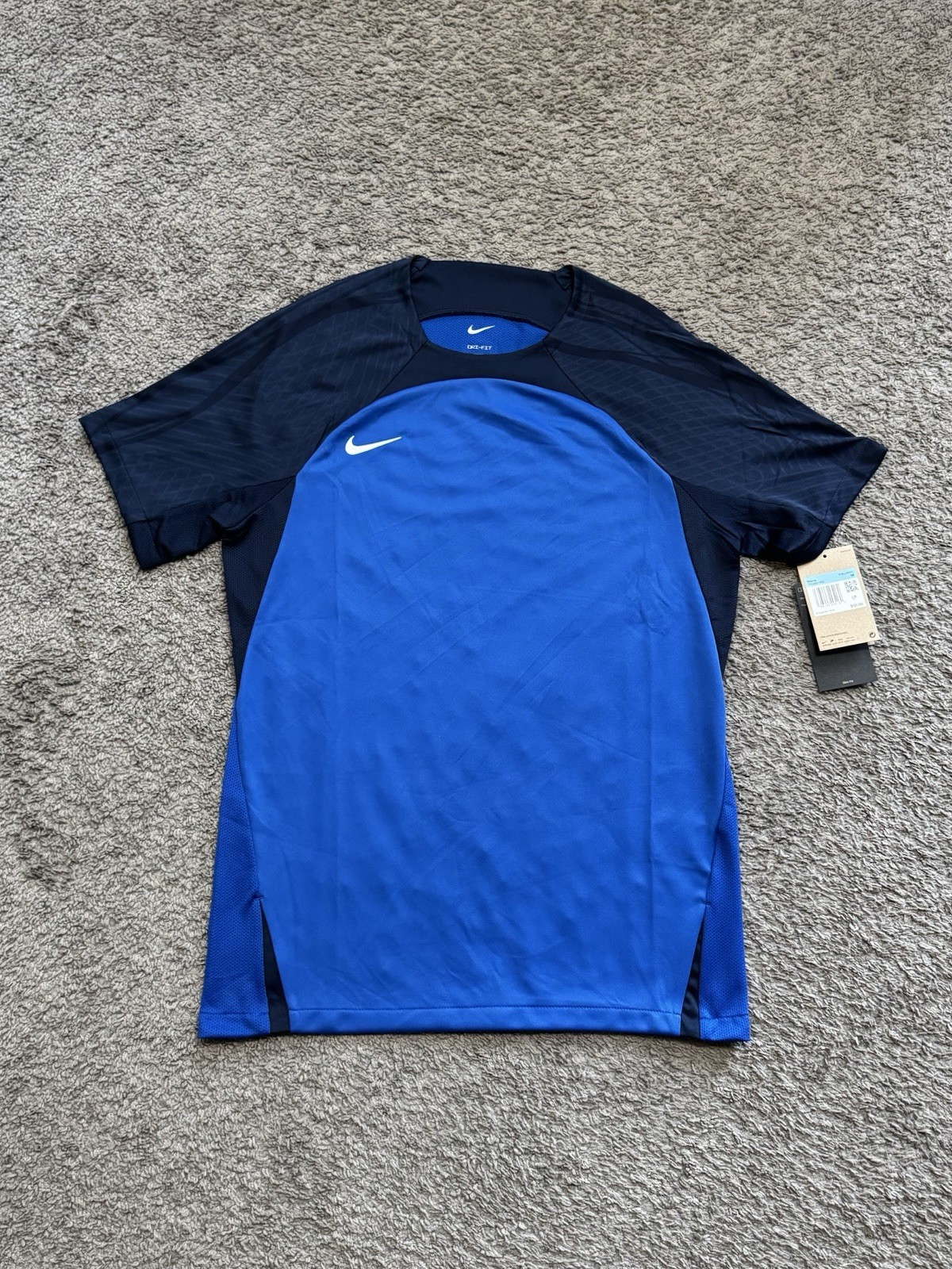 Nike Dri-FIT Vapor Strike III Men’s Football Soccer Jersey SS Top DR0890 Size M gallery