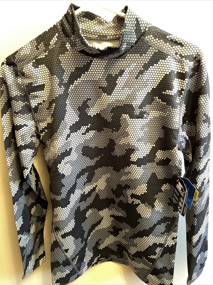 Starter Men’s LS Cold Compression NWT Top size Small 34-36
