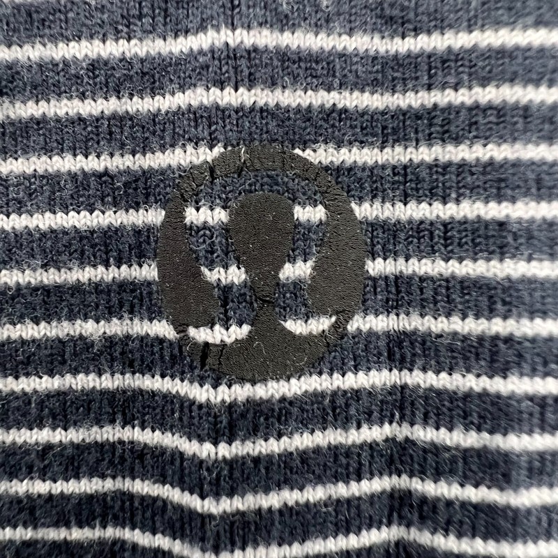 LULULEMON Men's Speed 1/2-Zip Shirt in Smallish Stripe Black Iris Blue/Silver gallery