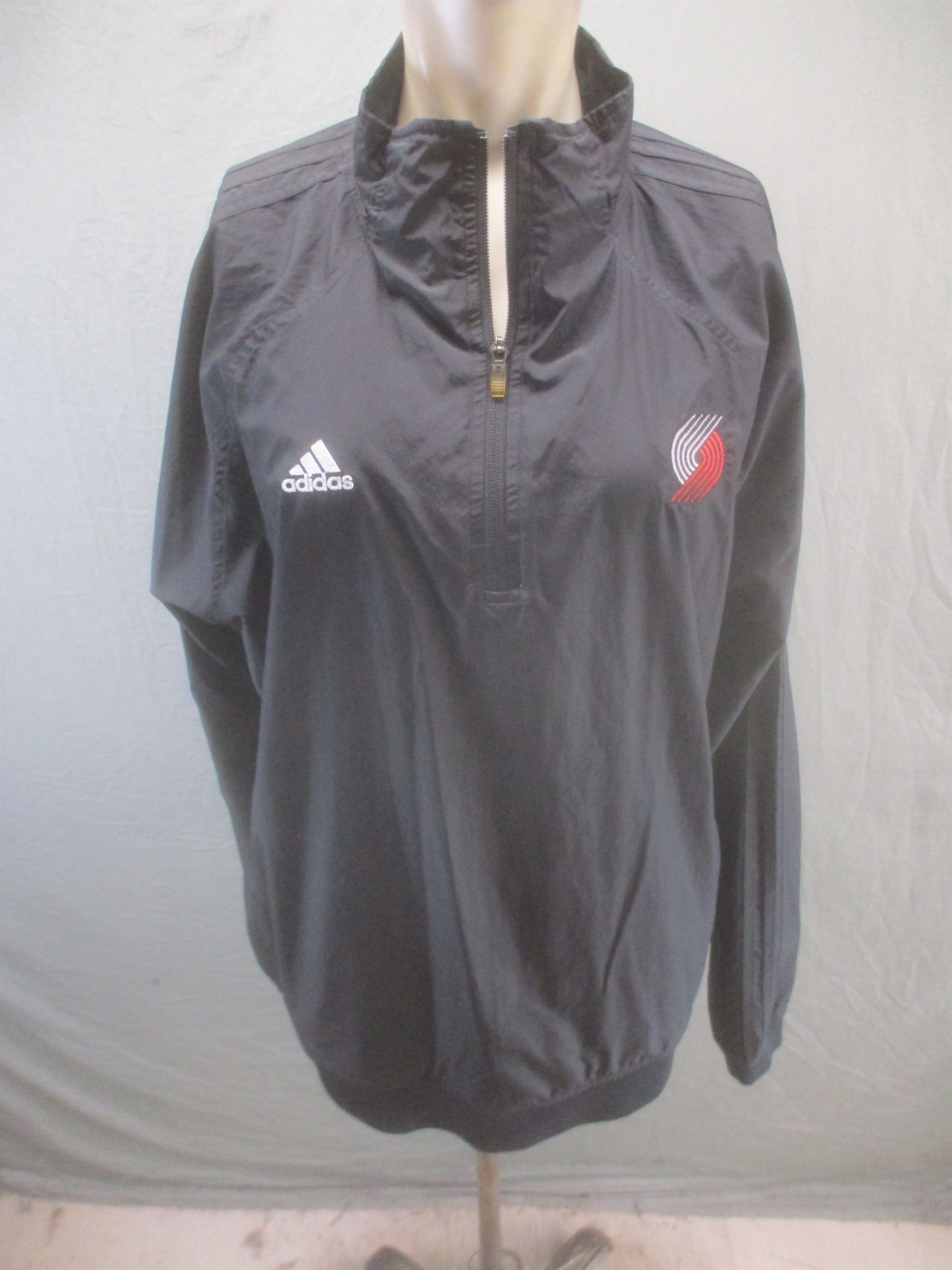 Adidas Size L Men Black 1/2 Zip Logo Pockets Full Zip Activewear Windbreaker 712 gallery
