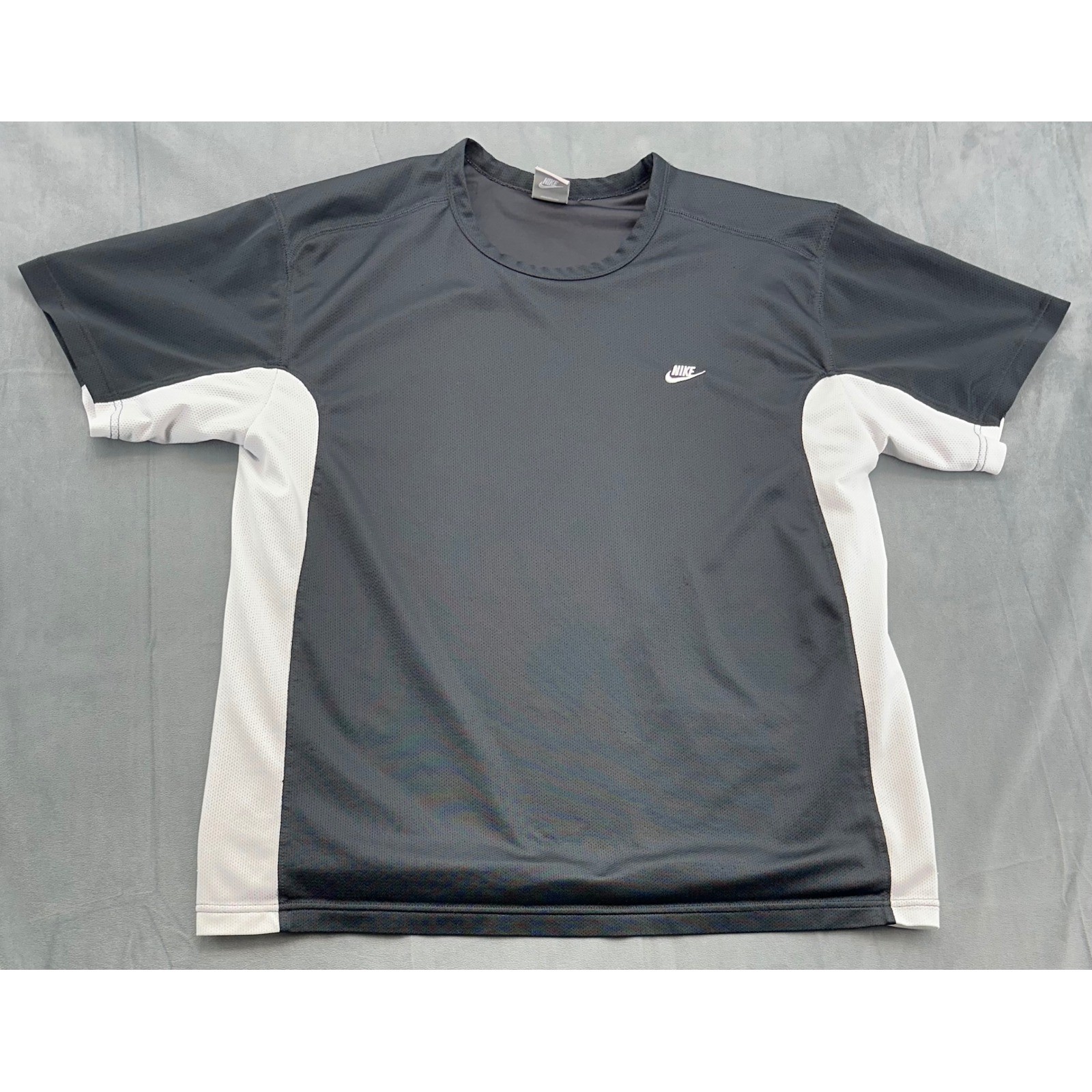 Nike XXL T Shirt Mens Gray White Active Training Athletic Gym Workout RUNS SMALL gallery