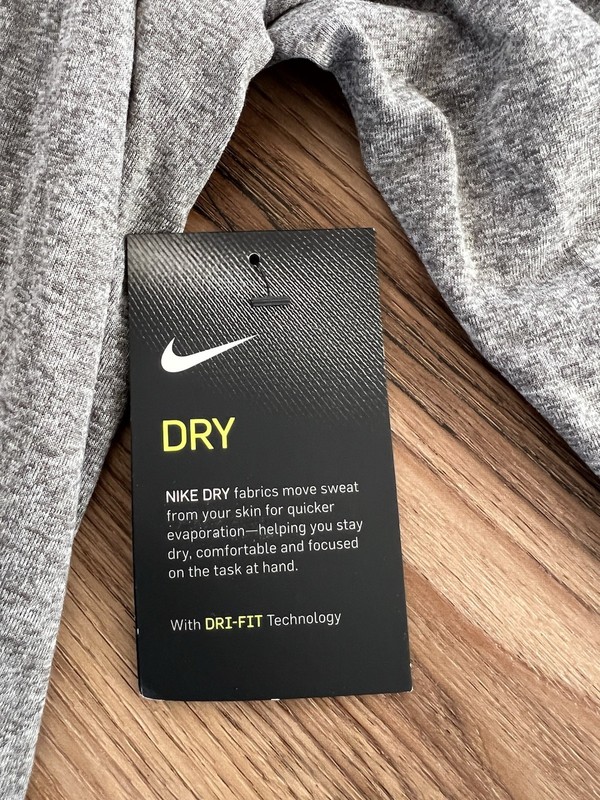 Nike Dri-FIT Men's Long Sleeve Graphic Logo Tee Crew Neck Athletic Gray XXL gallery