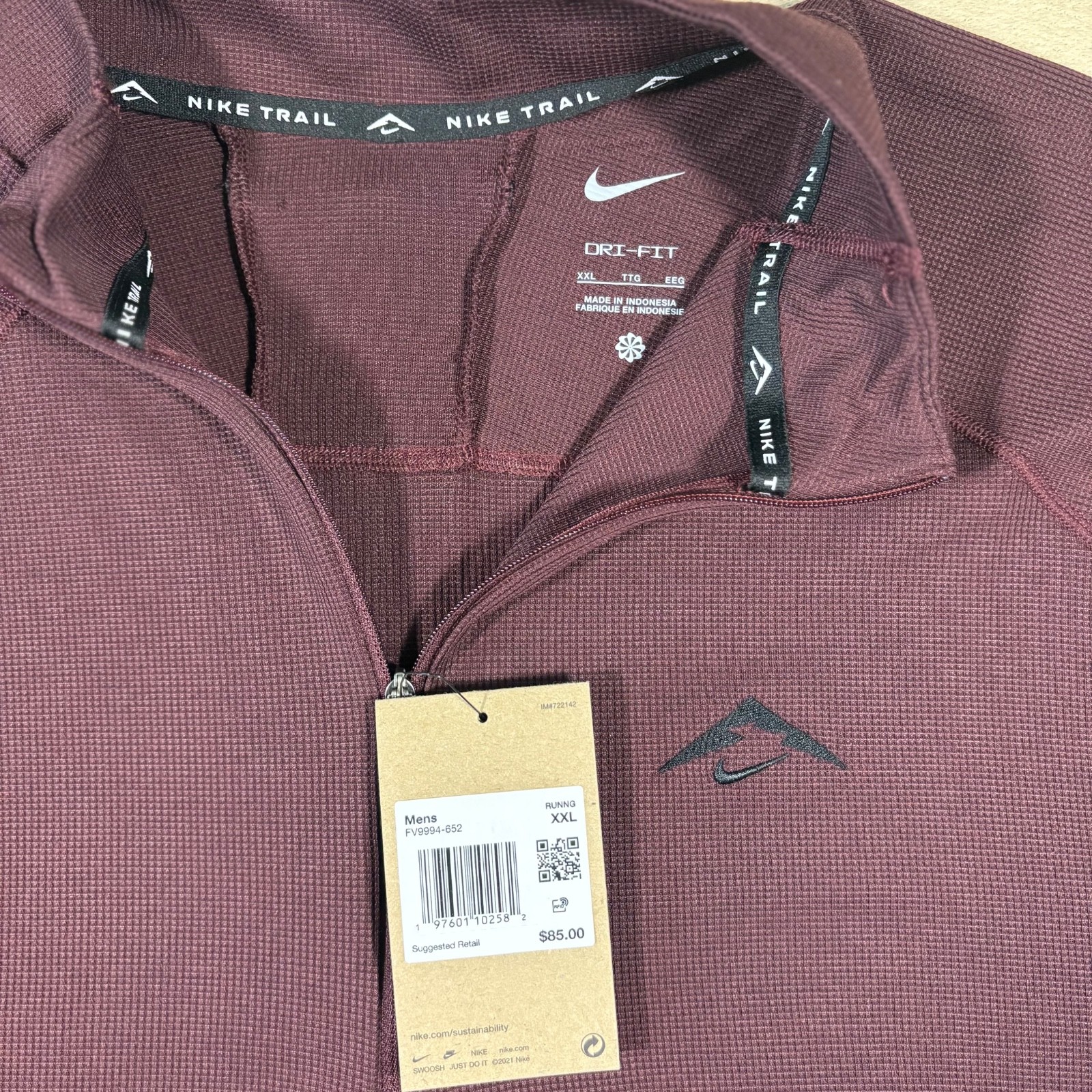 Nike Trail Running Top Men's XXL Maroon Dri-FIT 1/2-Zip -FV9994-652 gallery