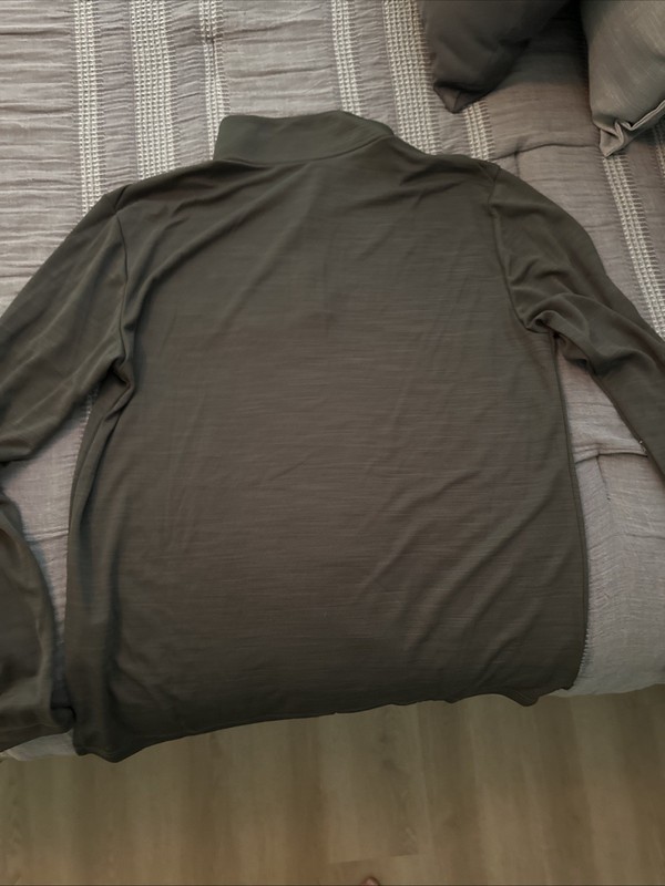 Men’s Nike Pullovers gallery